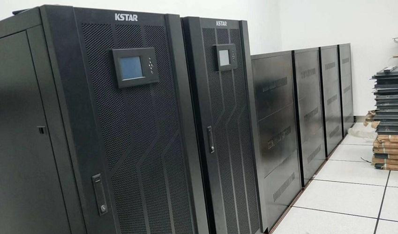 科士達(dá)UPS電源助力山東某市交通部安裝效果